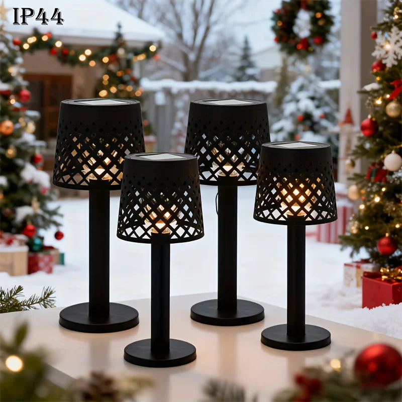 lampe solaire extérieure noir grille moderne basse consommation lumière chaude détecteur mouvement recharge solaire