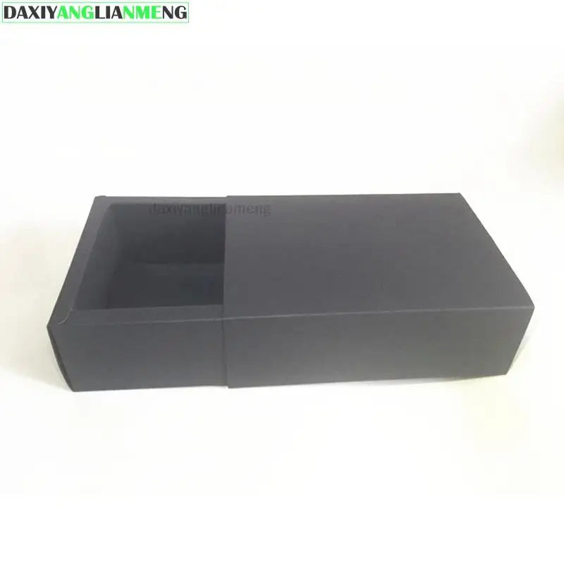 Ensemble de 20 boîtes noires empilées pour décoration intérieure