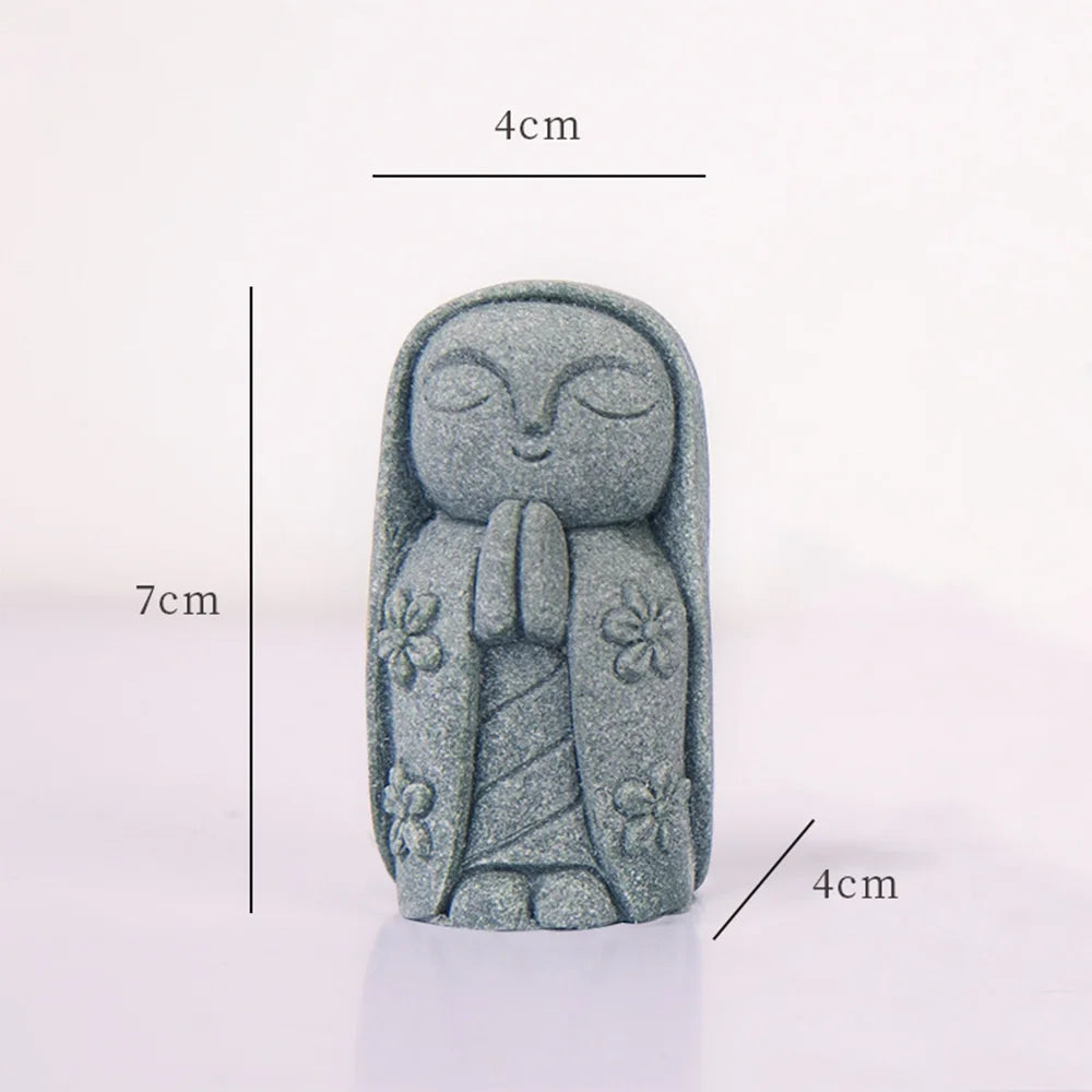 statuette bouddha jizo résine gris clair minimaliste moderne décoration jardin sans motif opaque