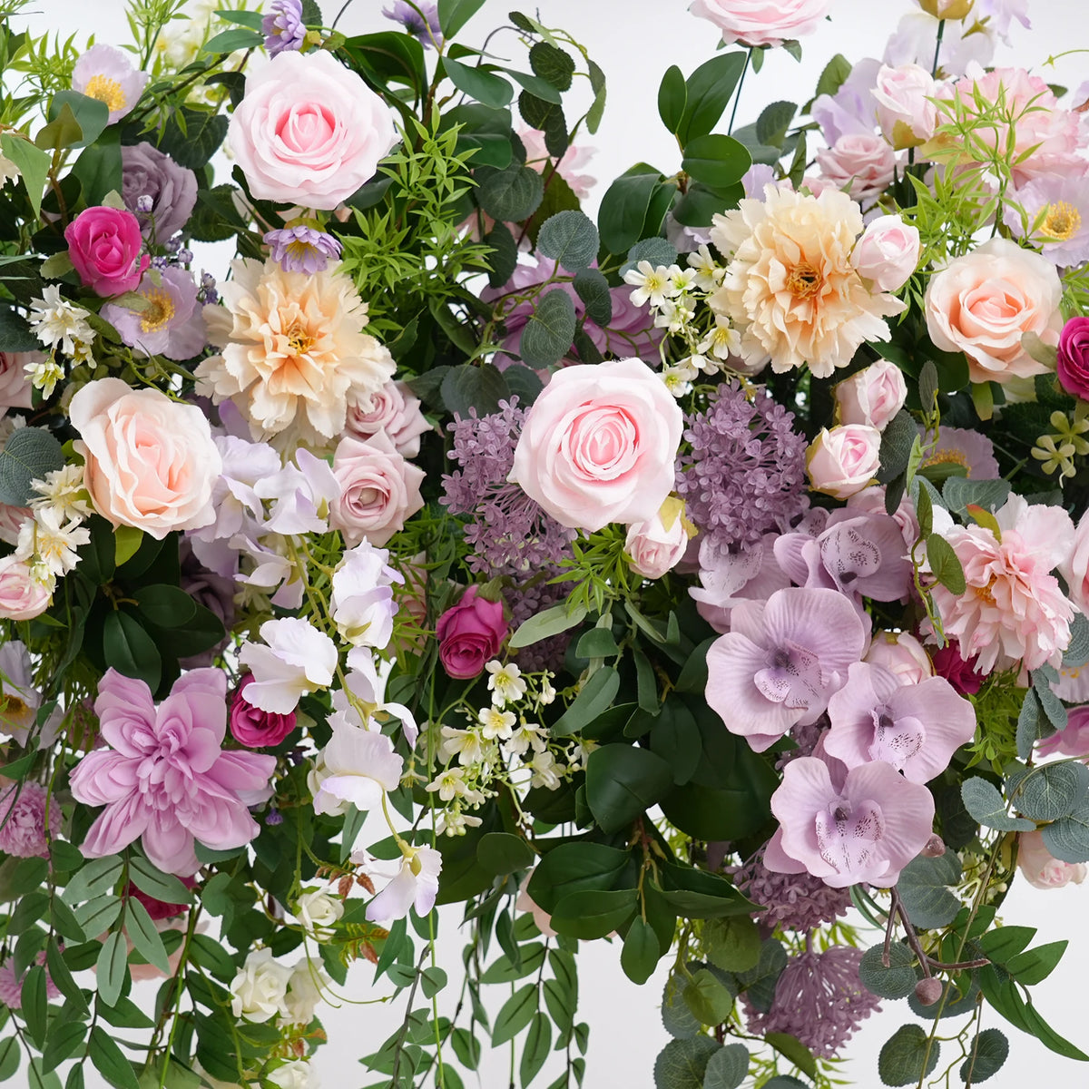 arche décorative mariage violet clair fleurs artificielles romantique roses dahlias eucalyptus guirlande bouquet