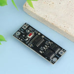 circuits electroniques integres noir composants transistors led boutons rouges standard hc90n03m r1 r2 c1