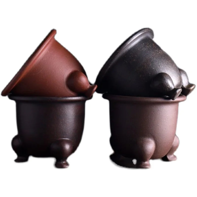 cache pot marron foncé texture mat opacité classique porcelaine fleuri intérieur extérieur decoration jardin