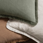 beige clair coussins lin rustiques bohème texture légèrement rugueuse lit