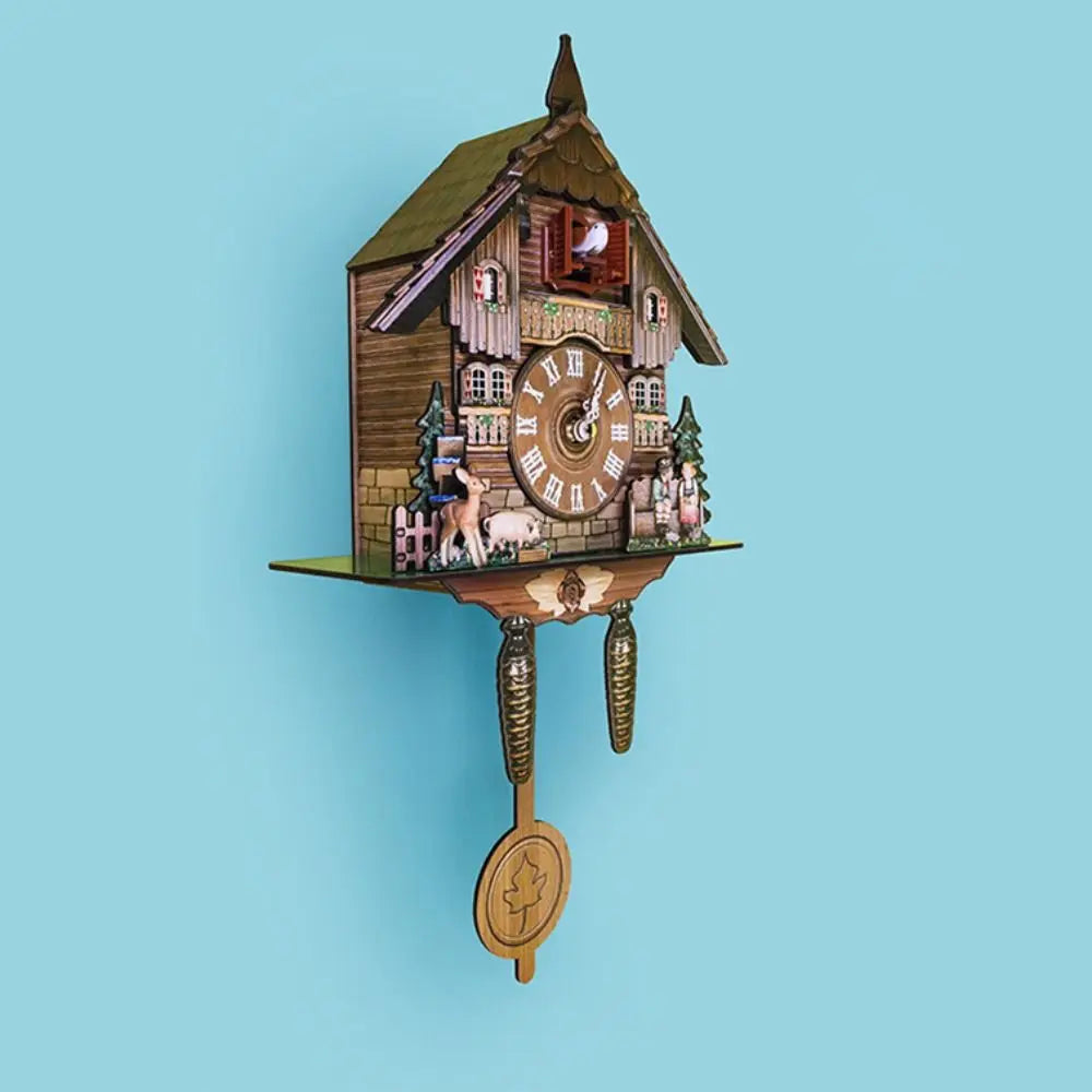 horloge pendule vintage horlogerie ancienne bois naturel motifs traditionnels rustique decoration maison