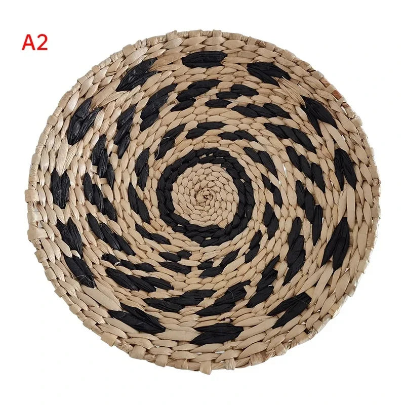 assiette murale décorative tissée artisanale motif ethnique beige noir orange blanc marocain