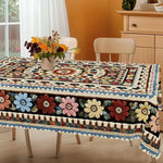 nappes bohèmes imprimées motifs floraux bordures festonnées tables rondes rectangulaires printemps été decoration maison
