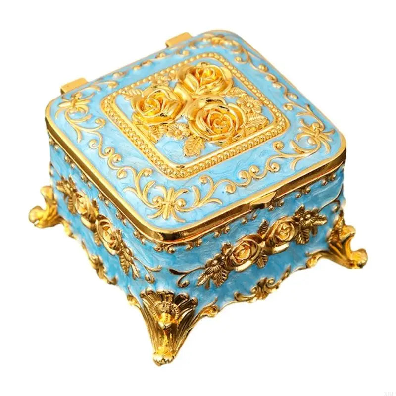 Détail de la finition émail antique sur la boîte à bijoux