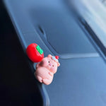 figurines cartoon mignon figurine bulldog oreiller cochon chapeau voiture tableau bord