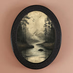 Cadre photo ovale noir paysage nuit arbres rivière montagnes oiseaux volants classique erotique erotique
