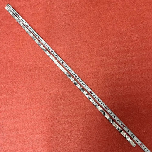 ruban adhésif transparent points noirs moderne fixation autocollante téléviseur salon lumière led
