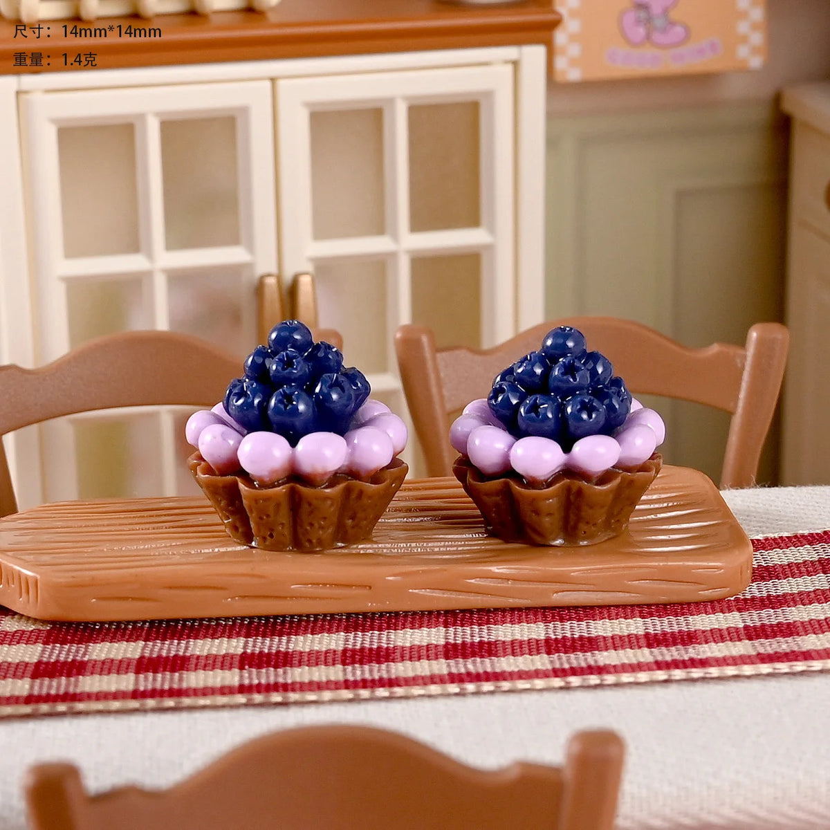 mini gâteaux dessert résine fruits détails fins maison poupée décor accessoire variés couleurs blanc