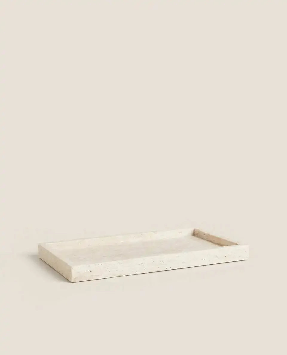 plateau pierre marbré taches brunes beige clair minimaliste décoratif servir élément apaisantintérieur durable naturelrustique