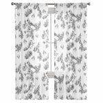 Rideaux imprimés avec motif de fleurs et oiseaux, parfaits pour apporter une touche élégante et naturelle à votre intérieur. Design raffiné et romantique, idéal pour le salon ou la chambre. Faciles à installer, ces rideaux décoratifs ajoutent une ambiance apaisante à tout espace. Accessoire de décoration incontournable pour un style chic et intemporel.