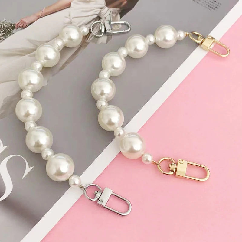 bracelet blanc rondes moderne boucle dorée chic métal opaque 23cm