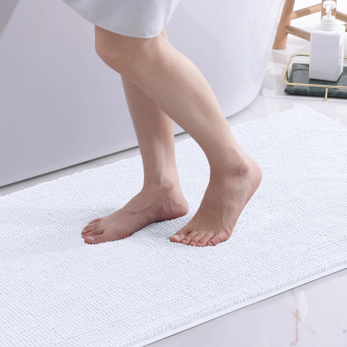 tapis bain microfibre gris clair moderne antidérapant absorbant large salon chambre