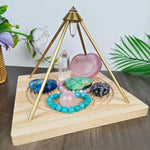 pyramide décorative cristal or bois pierres semi précieuses minimaliste gravures géométriques