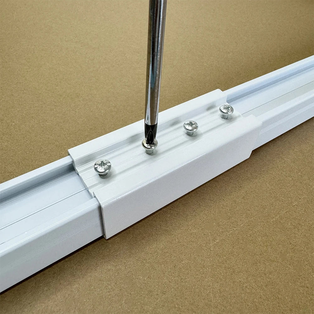 rail suspension électrique blanc moderne vis fixations accessoires rideau motorisé joint lisse opaques