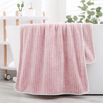 serviettes bain microfibre coton biologique rayées modernes douces rose clair gris clair lavage main
