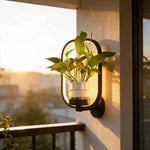 lampe murale moderne minimaliste noire blanche plante pot plastique transparent chambre salon entrée