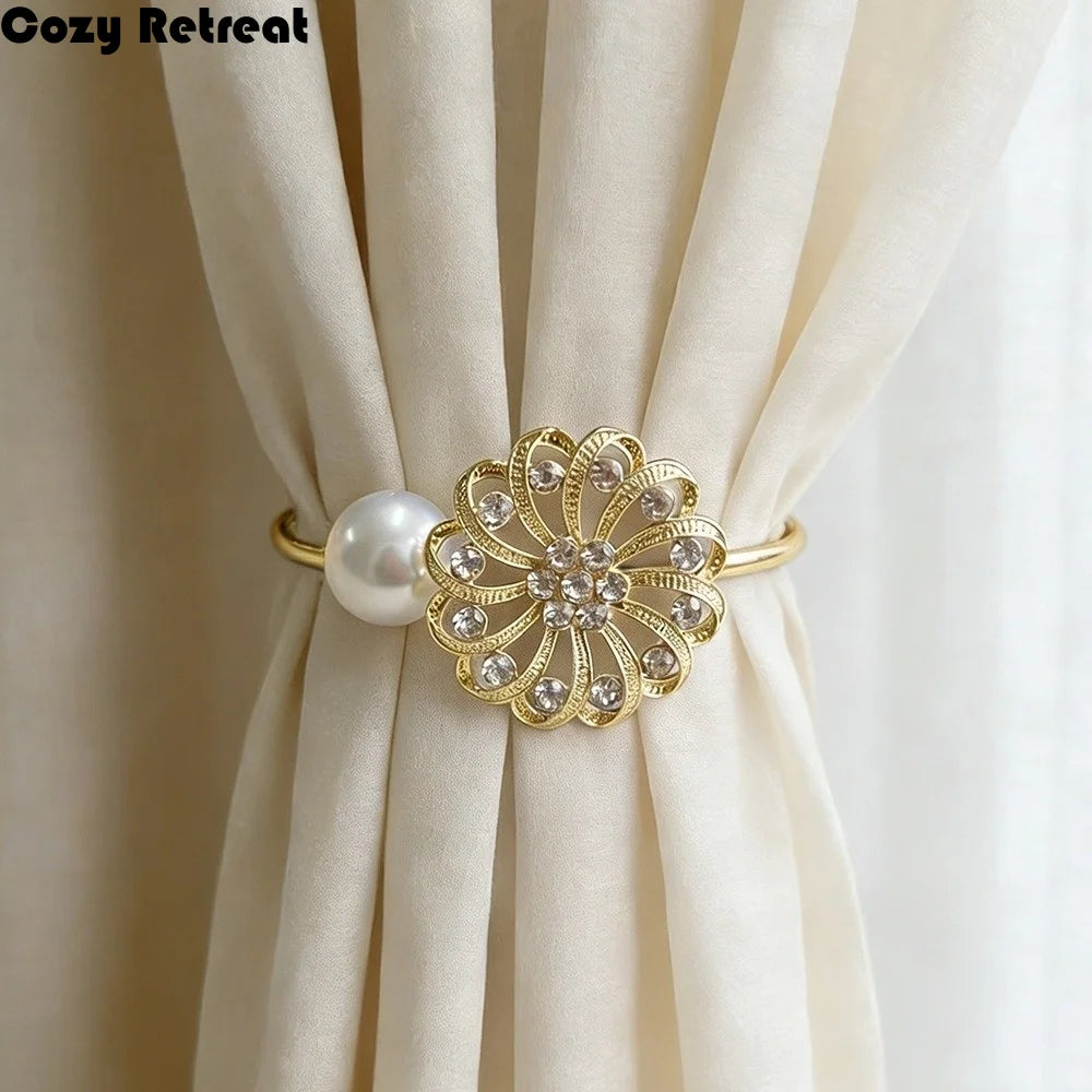 boucles rideau or blanc classiques anneaux dorés fleurées chambre coucher vintage français