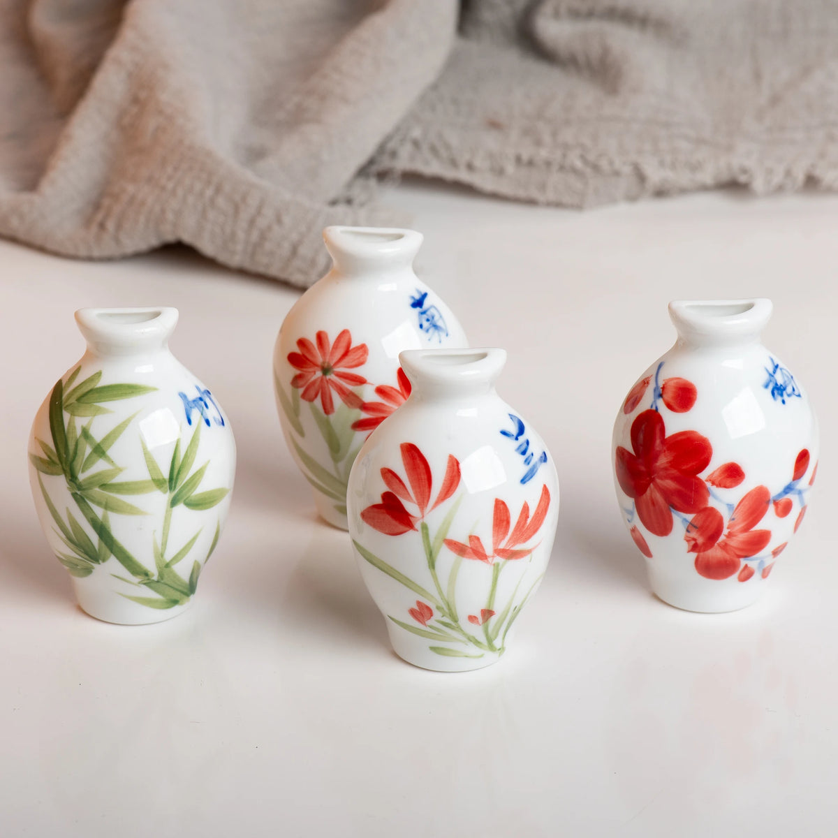 vase céramique artisanal fleurs décoratif maison blanc vert rouge bleu mignon romantique