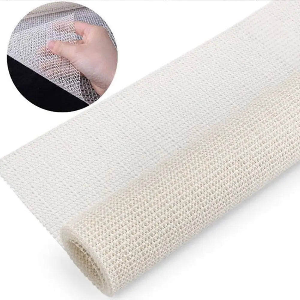 tapis anti dérapant feutre alvéolaire texture blanc crème motif floral