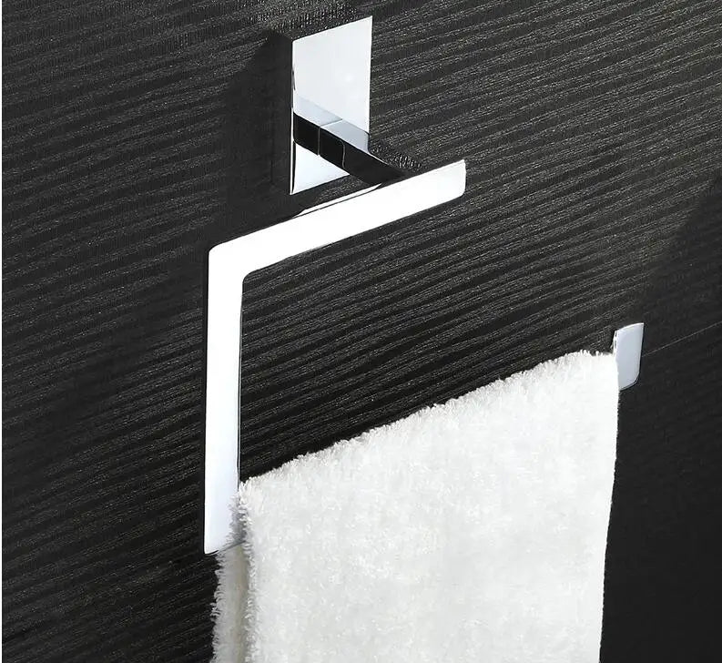 porte serviettes mural moderne argenté fixations murales minimaliste dimensions 156x208mm inoxydable