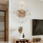 horloge murale moderne bois grainé transparente beige clair minimaliste chiffres fleurs fruits