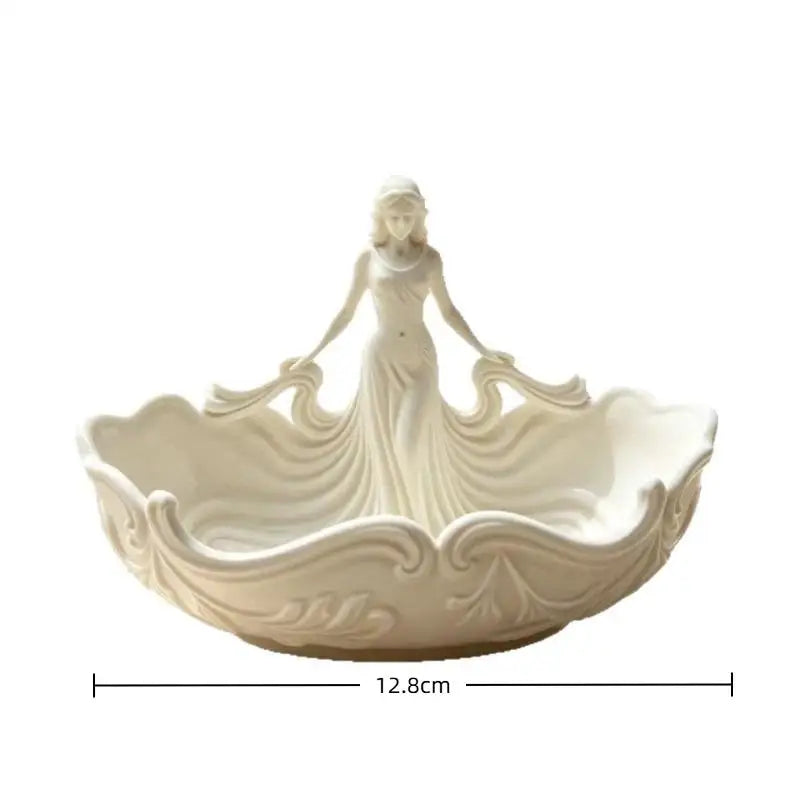 support bijoux blanc sculpté silhouette féminine classique colliers boucles dorees bagues parfums cheveux erotique