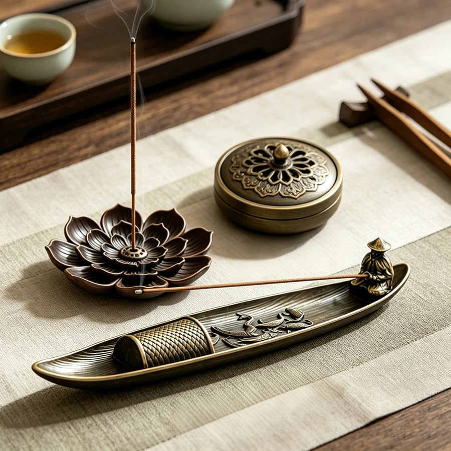 support encens bronze fleur lotus gravure poissons artisanal traditionnel