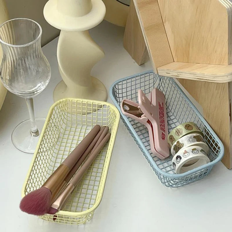 paniers rangement blanc rose bleu jaune maille fine moderne minimaliste sans fixation papier pince