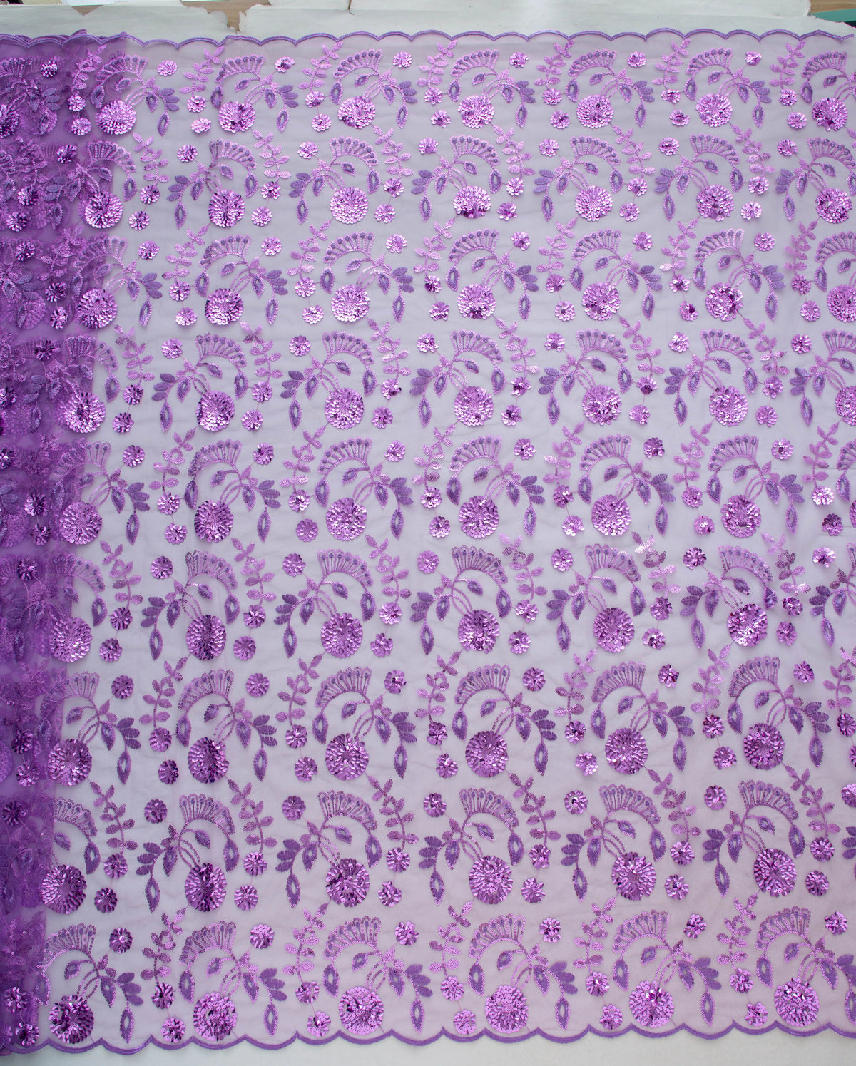 tissu brodé sequins dentelle polyester coton mariage robe cérémonie élégante floral violet rouge