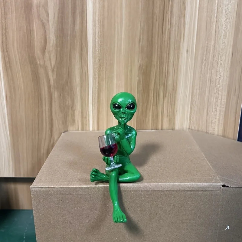 statue alien vert résine humoristique verre vin rouge bibliothèque décoration espace science fiction fantastique