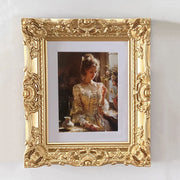 cadre photo or rose orange baroque rococo portrait femme robe vase fleursintérieur ornement sculpté