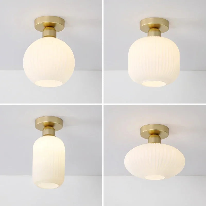 plafonnier moderne minimaliste doré blanc striations verticales opaque lumiere led chambre salon