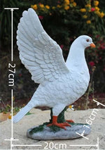 statues pigeons blancs relief plumes mousse artificielle base rocher extérieur intérieur ornement animal decoration