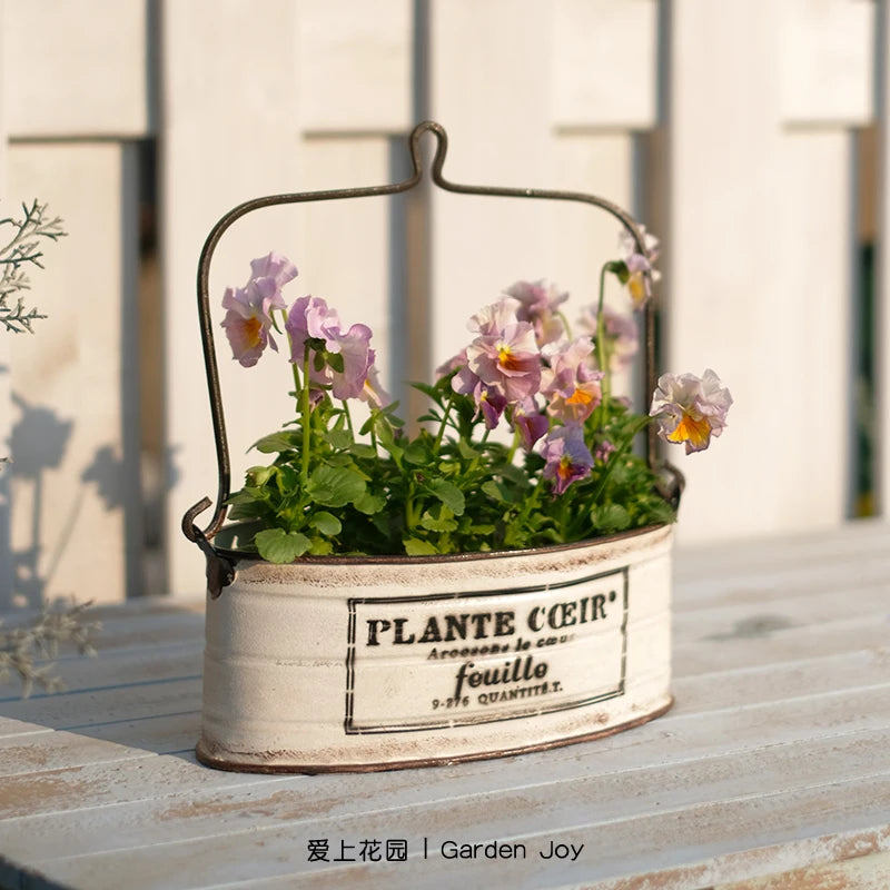 cache pot vintage rustique vert blanc imprimé plante cœur poignée métallique viola décoration intérieure