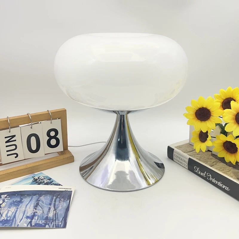 lampe table moderne verre opalescent couleurs vives vert orange rose jaune base métallique prise