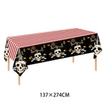 nappe pirate anniversaire crânes sabres chapeaux ancre decoration table noire rouge blanche dorée