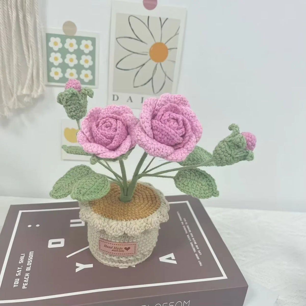 décoration maison bouquet fleurs tricotées artisanale violet jaune bleu roseclair vert