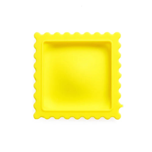 couvre casserole silicone jaune moderne antidérapant respectueux environnement bord arrondi opacité thermorésistance unique cuisine