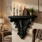 étagère murale décorative sculptée blanc noir bougies cristaux livres vases motifs ornementaux fixations murales