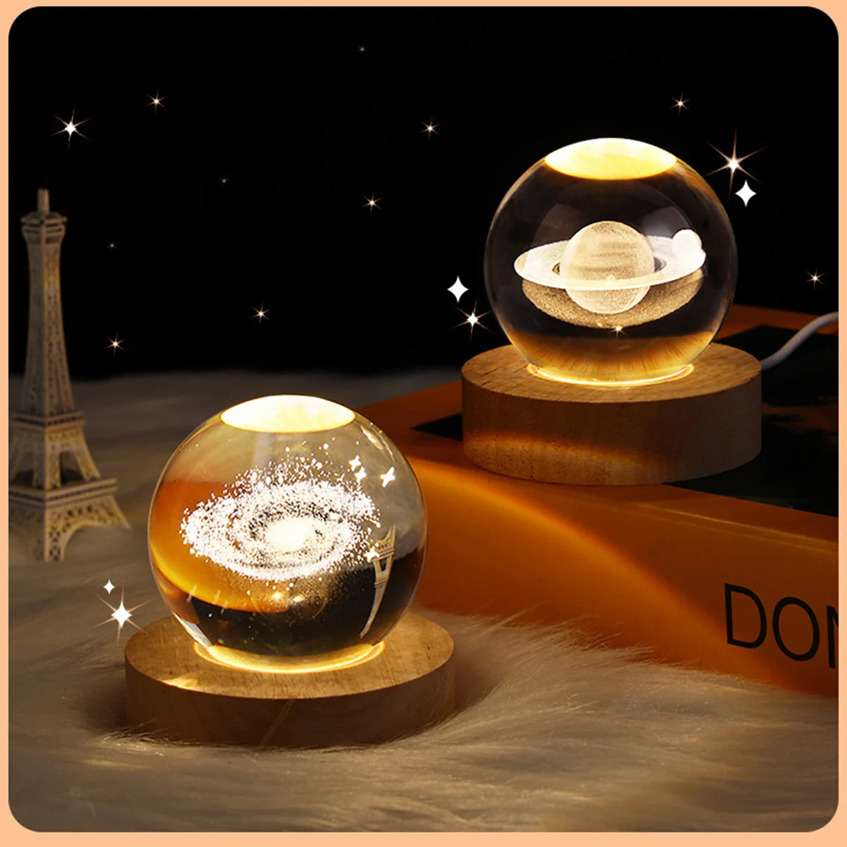 veilleuse sphère lumineuse cristal transparente moderne planètes galaxie étoiles noir blanc doré ambiance chambre