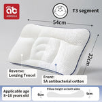 coussin bébé blanc bleu coton polyester dessin animé motifs géométriques contour arrondi ergonomique quatre