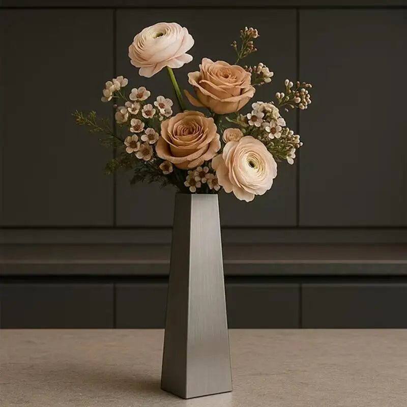 vases modernes acier inoxydable arrangement fleurs hydroponiques wabisabi décoration intérieure table maison