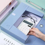 classeur violet moderne contenant papier calculatrice documents transparents organiser respectueux environnement