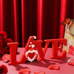 lettres bois mr mrs love gnome décoration table mariage fleurs confettis guirlandes vintage