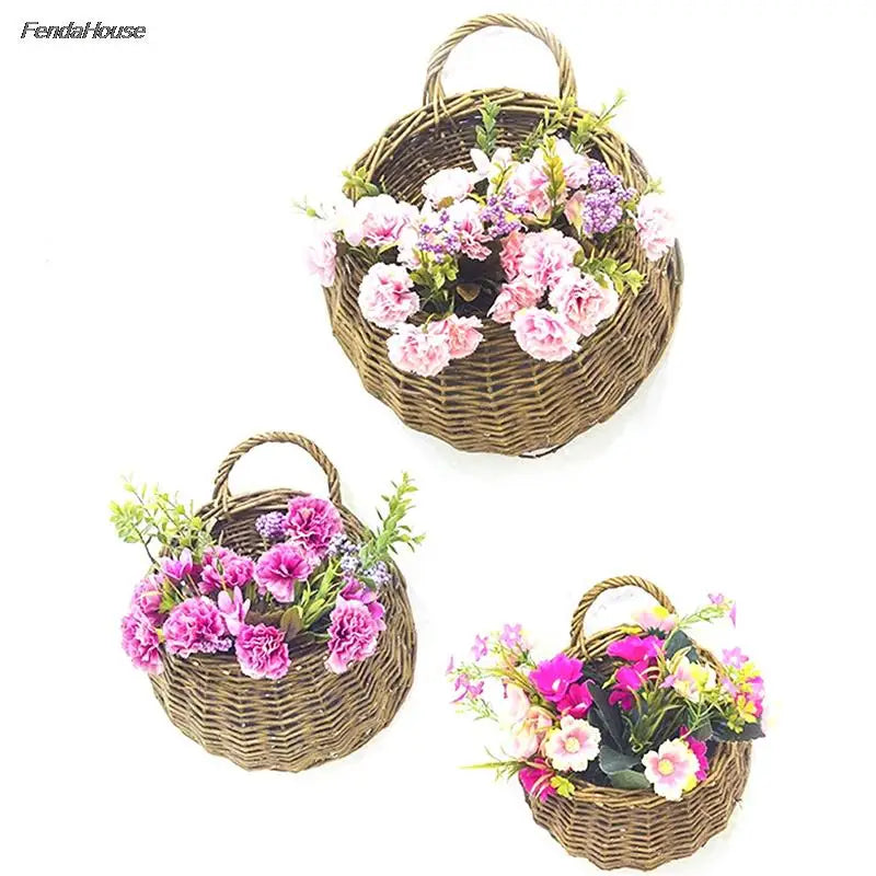 panier suspendu tressé rotin marron clair marron foncé beige clair traditionnel anneau métallique plantes