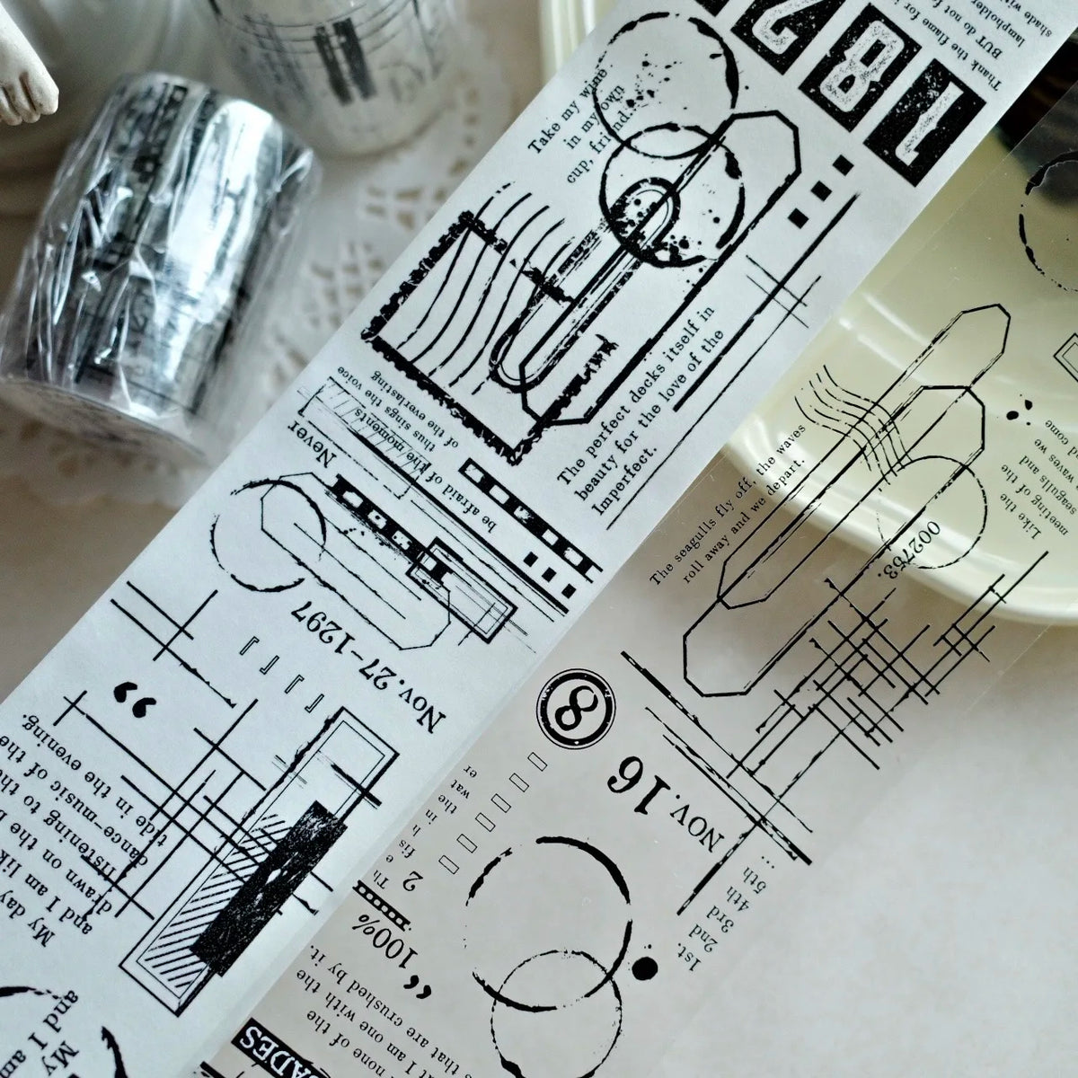 ruban decoratif blanc graphique moderne etiquettes planification scrapbooking washi tape pet set lignes noires