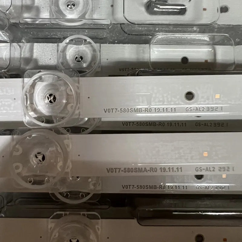 bande led rétroéclairage téléviseur samsung argenté aluminium connecteurs fixation moderne